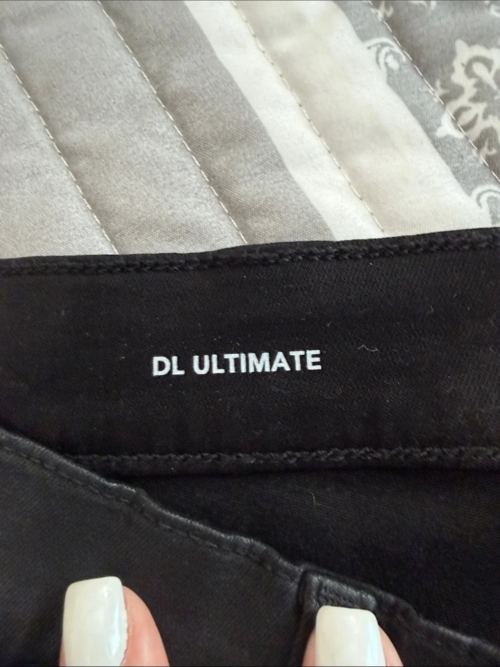 DL1961 Women's Mara Straight Mid Rise Instasculpt Ankle Jeans - NWOT - Picture 8 of 11